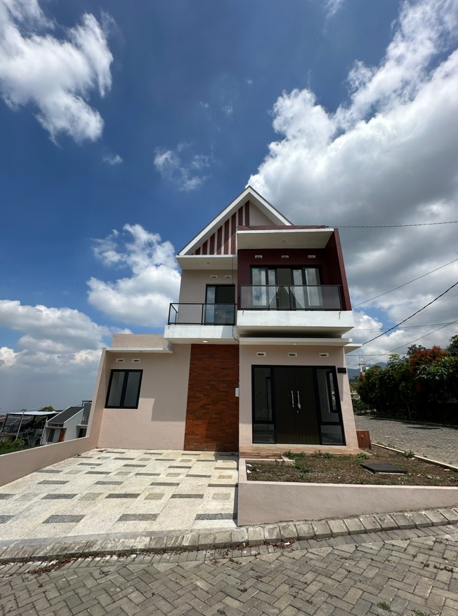 Singgasana Batu Village